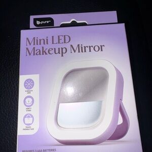 Mini LED Makeup Mirror - Purple
